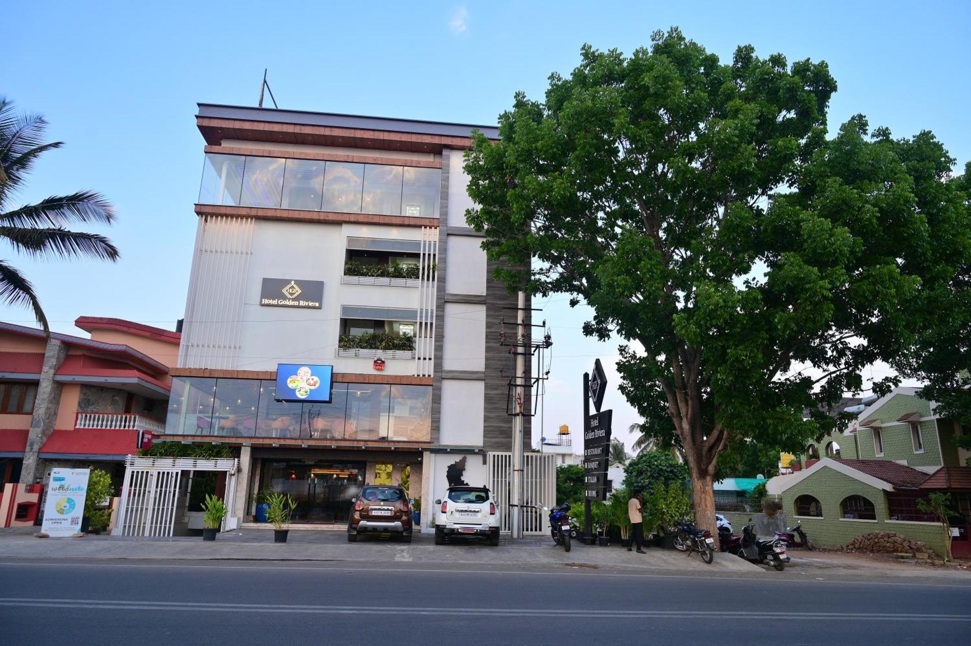 Hotel Golden Riviera Mysuru Zewnętrze zdjęcie