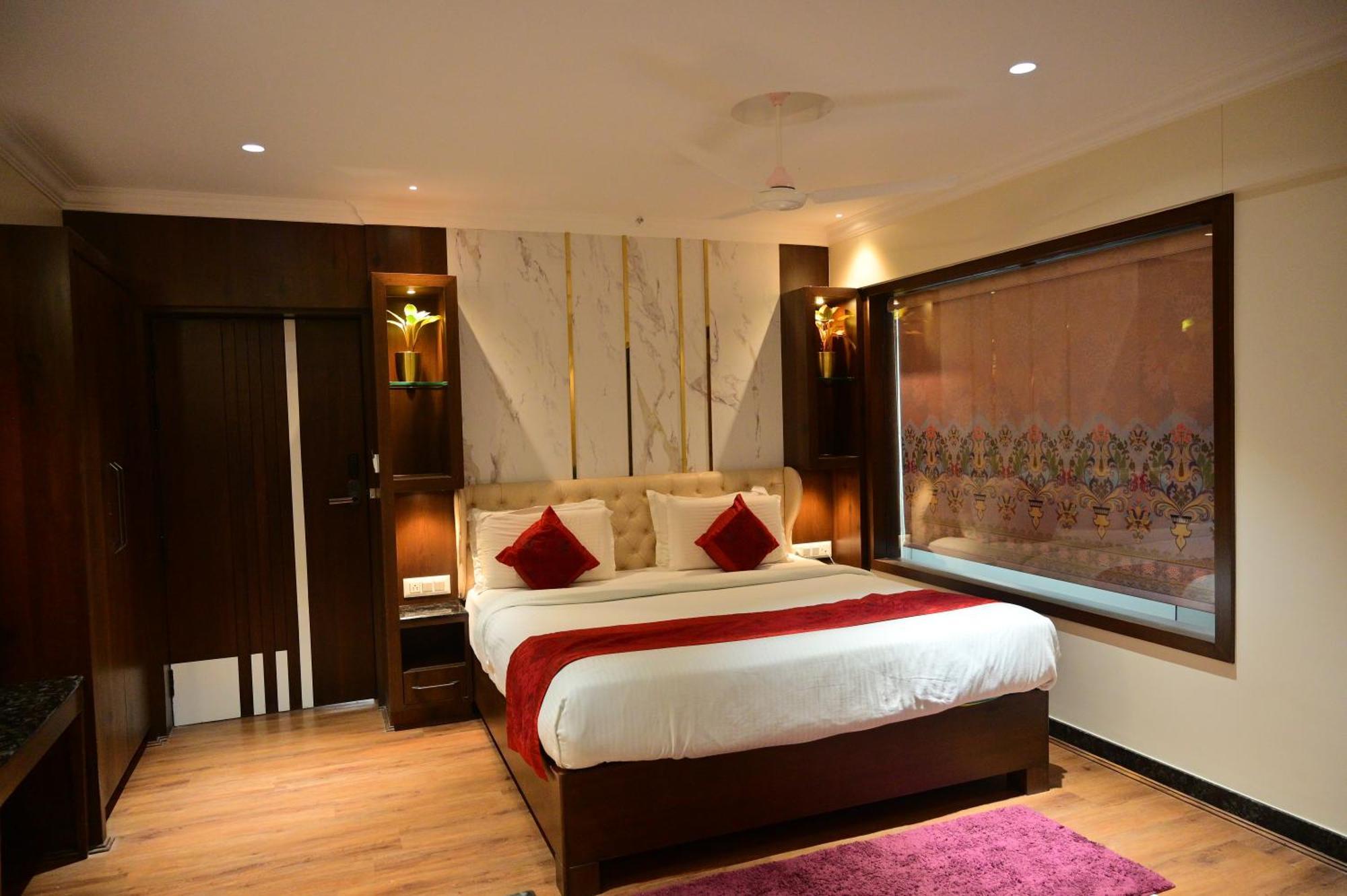 Hotel Golden Riviera Mysuru Pokój zdjęcie