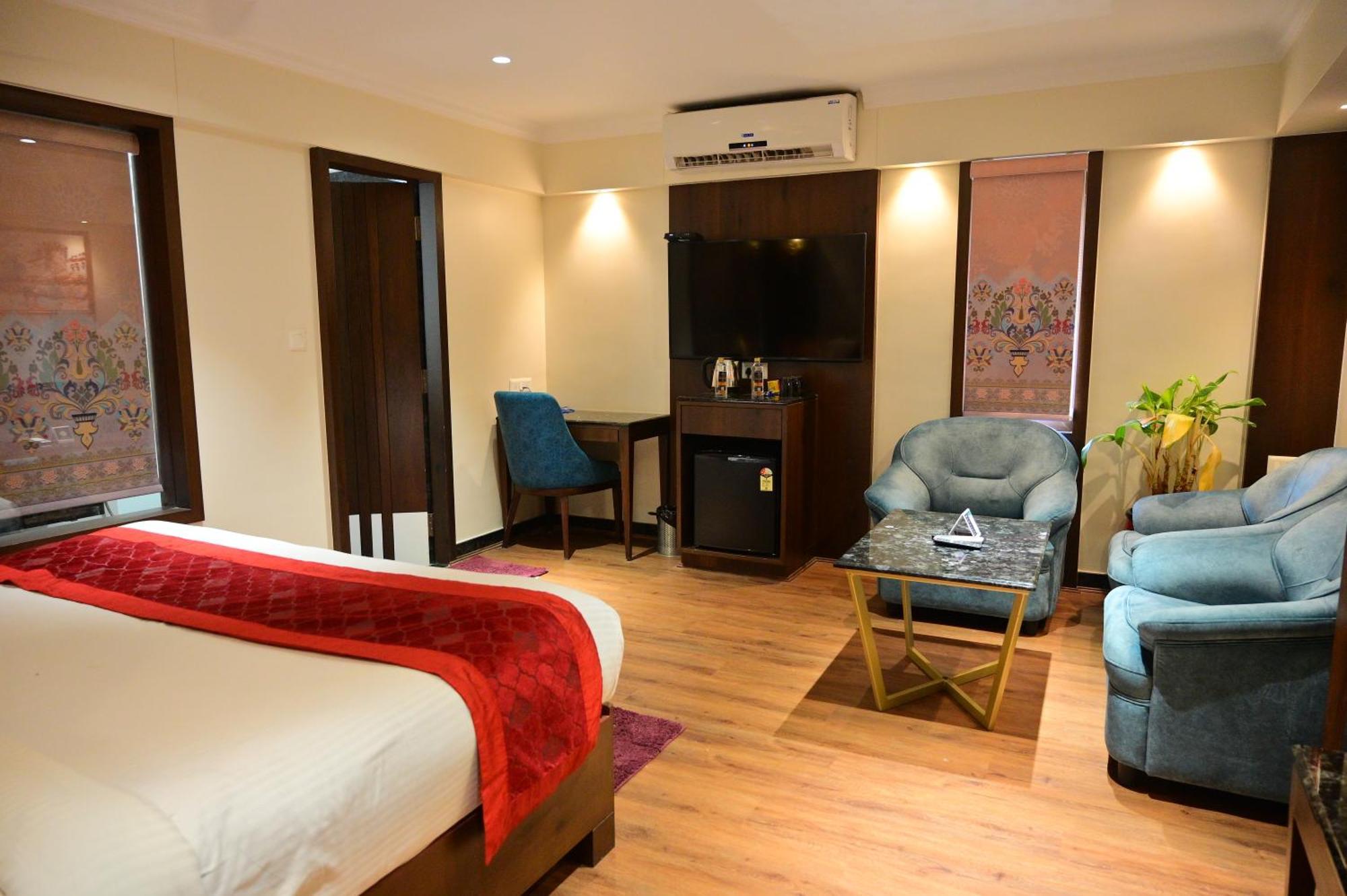 Hotel Golden Riviera Mysuru Pokój zdjęcie