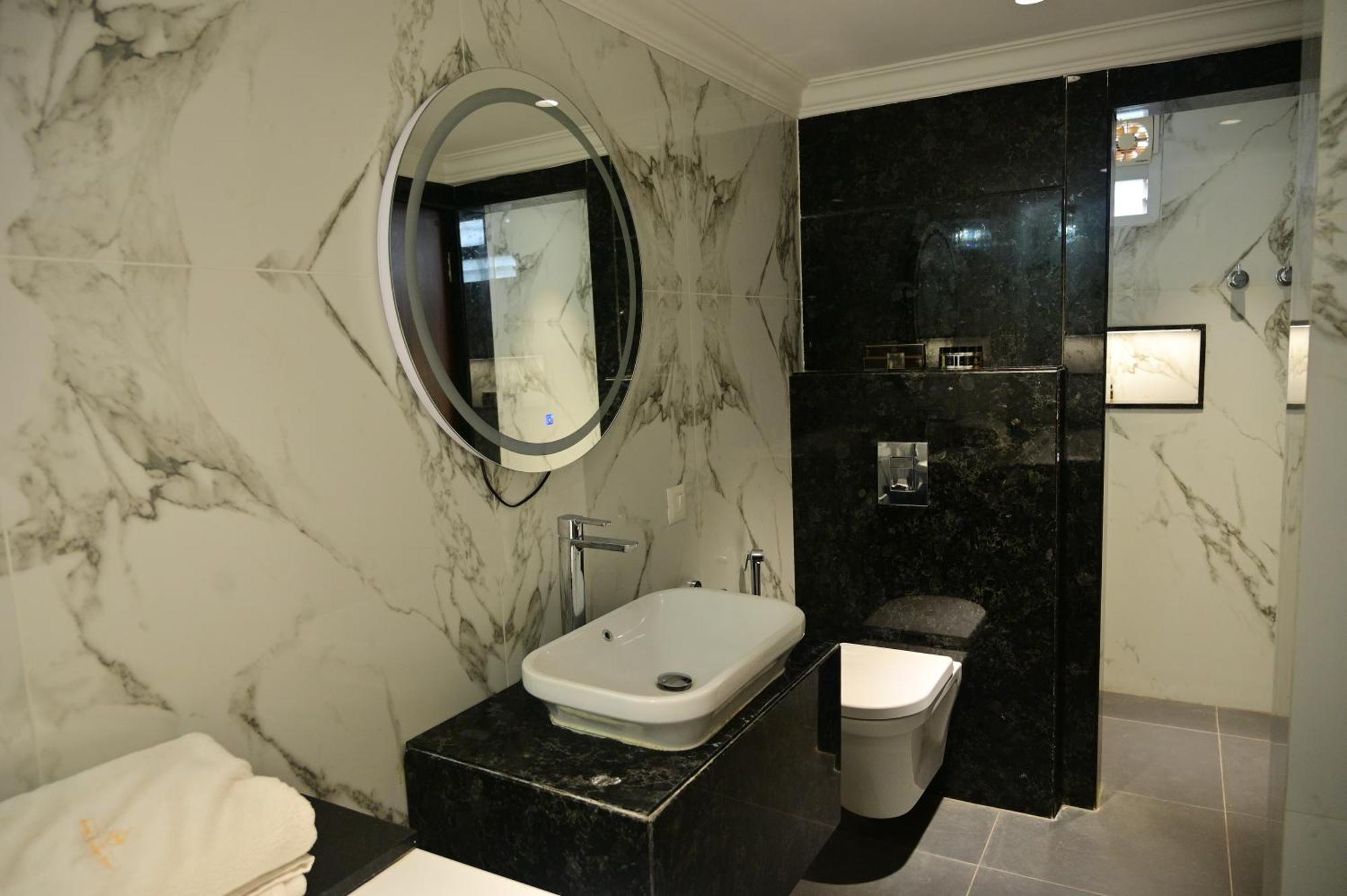 Hotel Golden Riviera Mysuru Pokój zdjęcie